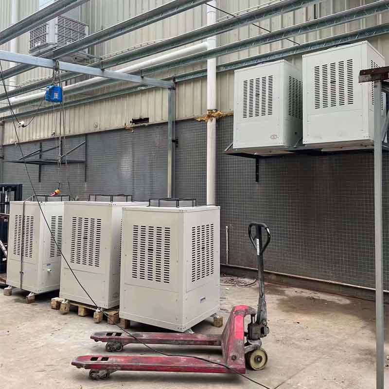 Industrial energy-saving evaporative cooling air conditioner